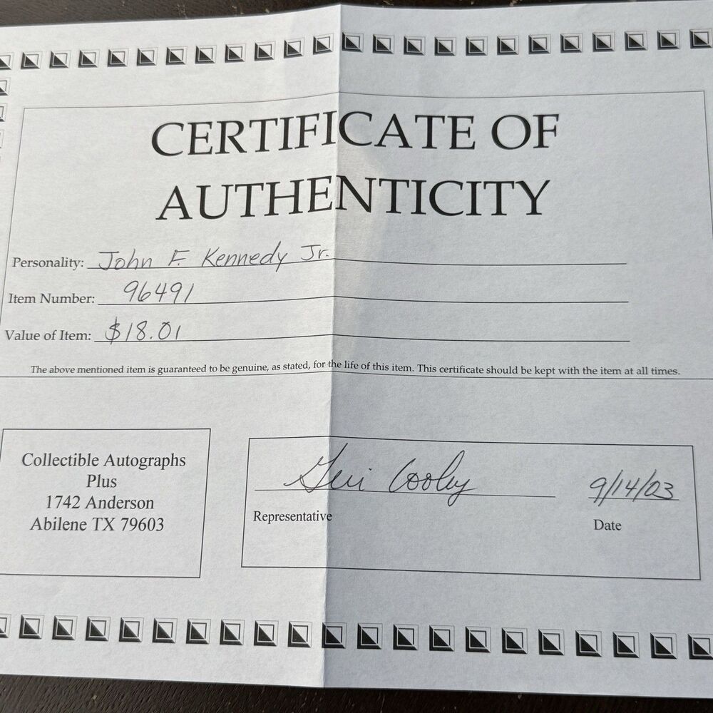 John F Kennedy Jr Signed 3x5 Card With COA Authentic Autograph 2003 - Picture 3 of 3